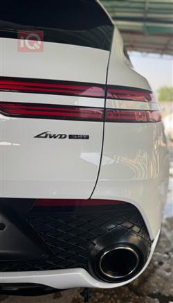 جێنسس GV70